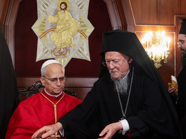 Pope Leo XIV begins Lebanon visit amid economic crisis, heightened security concerns