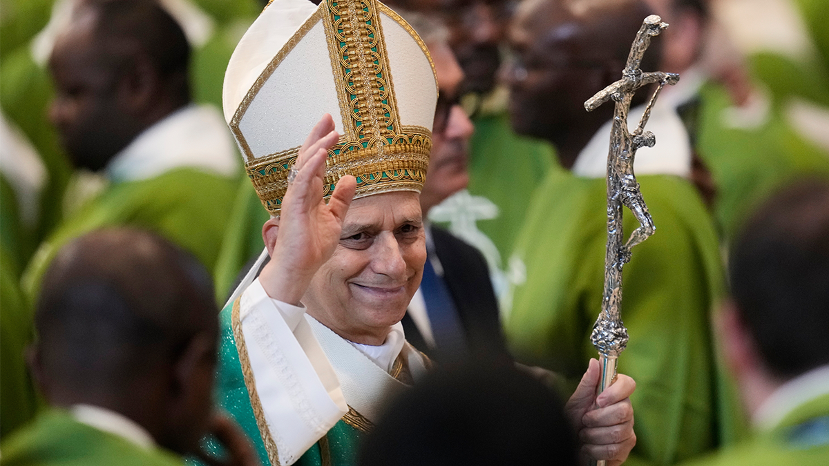 Pope Leo XIV strongly supports US bishops' condemnation of Trump immigration raids: 'Extremely disrespectful'  at george magazine