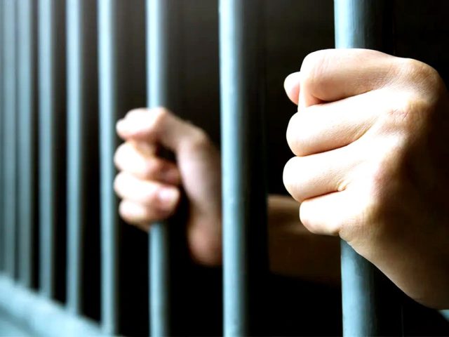 Texas voters approve requiring judges to deny bail for certain violent felony charges