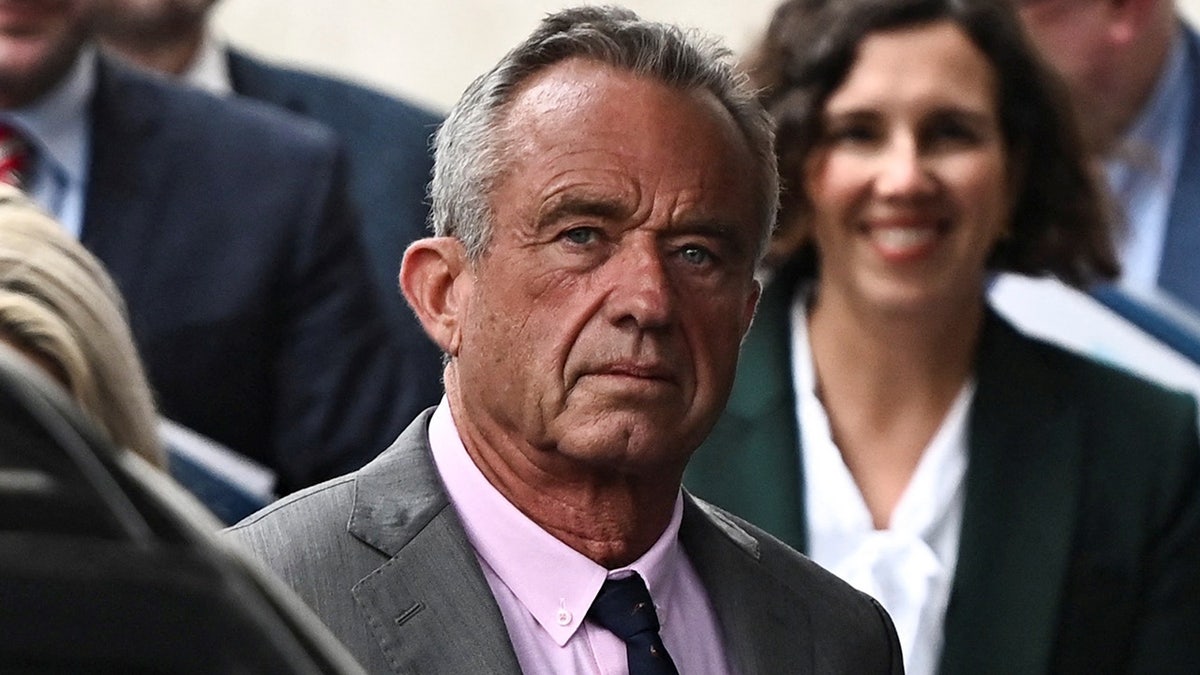 HHS gold standard study flips ‘gender affirming care’ on its head as Dems keep pushing trans issues at SCOTUS  at george magazine