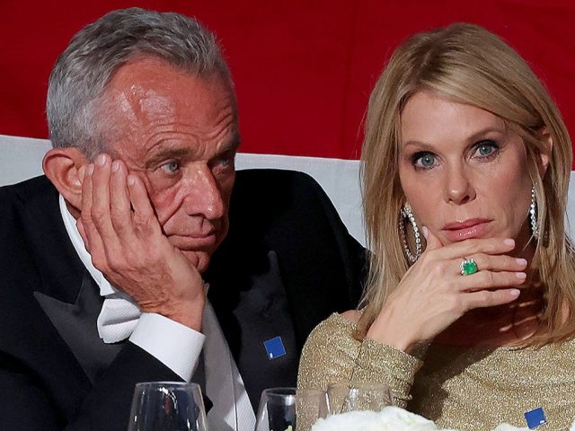 Cheryl Hines slams Hollywood’s ‘inclusion’ hypocrisy over marriage to RFK Jr.