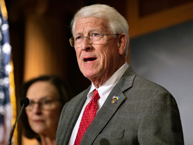 Pentagon faces bipartisan criticism over lack of communication with Congress