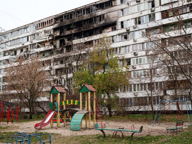 Ukraine agrees to peace deal, US official says