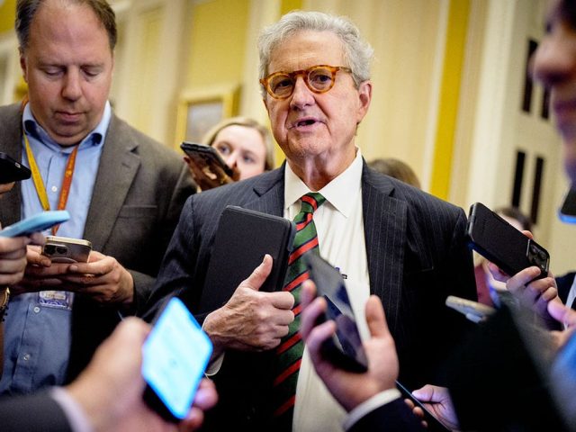 Kennedy pushes plan to halt Congress pay during government shutdown