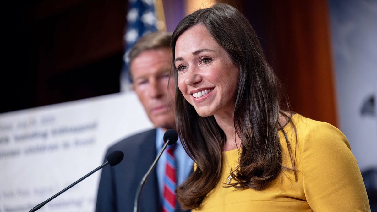 How one Alabama senator's quiet diplomacy helped end longest shutdown in US history  at george magazine