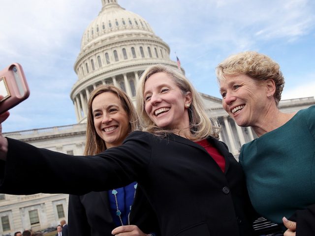 Veterans flood Democrat’s office with supportive calls as backlash grows over ‘illegal orders’ video