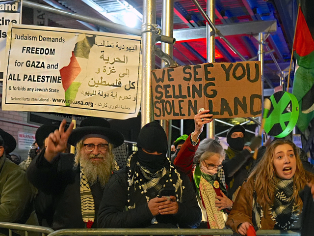 New York leaders condemn ‘intifada’ chants targeting a synagogue led by a Holocaust survivor