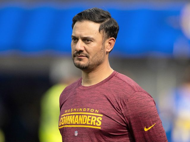 Stanford hires NFL assistant to be head coach