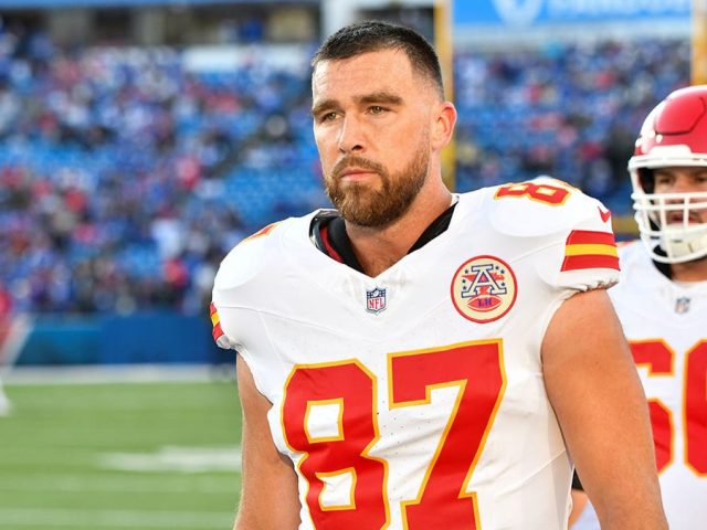 Travis Kelce wants Chiefs to ‘put all the selfish s—‘ aside as playoff chances dwindle