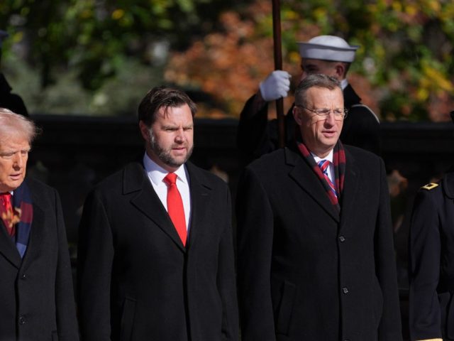 Trump lays wreath at Tomb of the Unknown Soldier at Arlington National Cemetery on Veterans Day