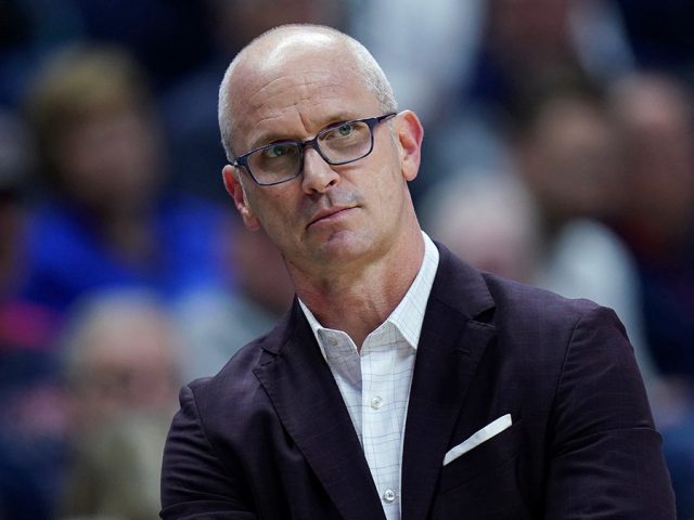 UConn coach Dan Hurley rips up stat sheet, says team ‘f—ing blew a chance’ to beat Arizona after loss