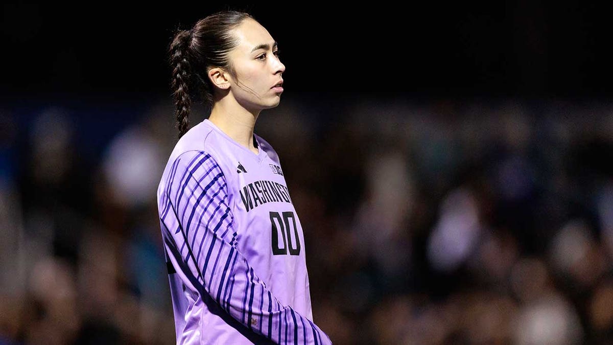 University of Washington soccer star dead at 21 from rare kidney cancer after months-long battle at george magazine
