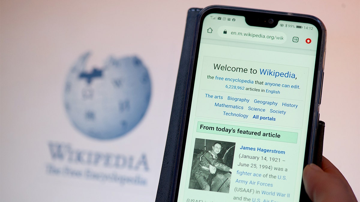 Wikipedia articles on Jesus reflect bias issues at site  at george magazine