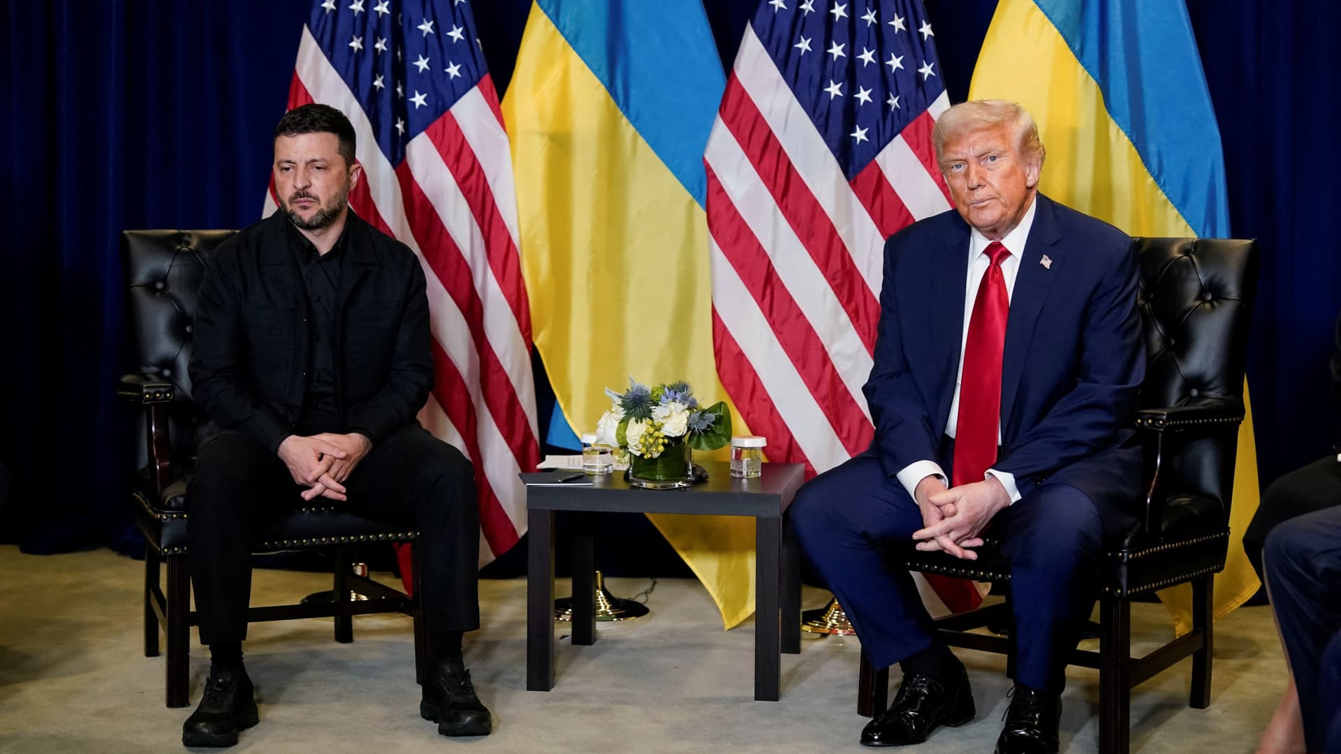Zelenskyy says he will meet with Trump in Florida on Sunday for talks on Ukraine security guarantees at george magazine