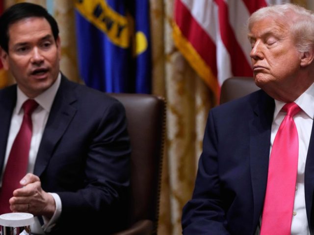 Trump plays kingmaker with 2028 field as lame-duck era looms