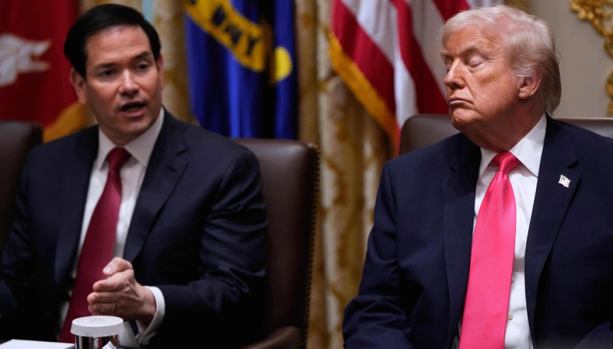 Trump plays kingmaker with 2028 field as lame-duck era looms at george magazine