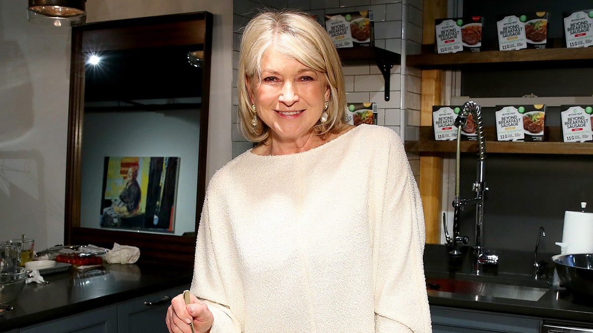 Martha Stewart reveals unconventional end-of-life plan at george magazine
