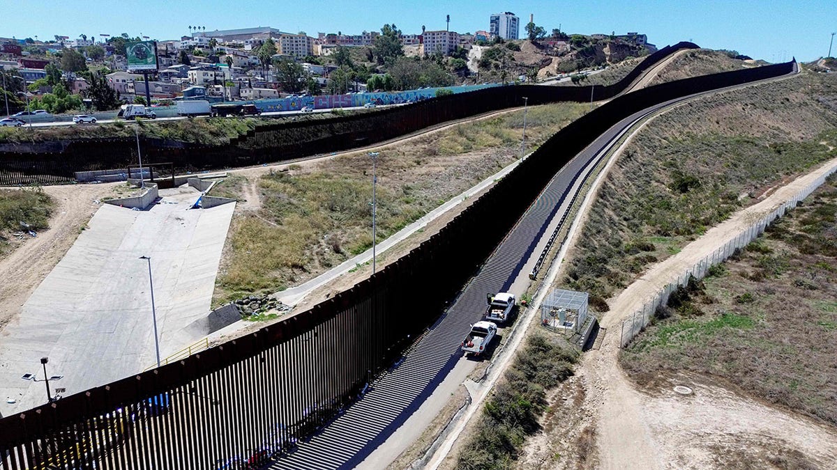 Trump administration establishes militarized zone in California: "Strengthen border security operations" at george magazine