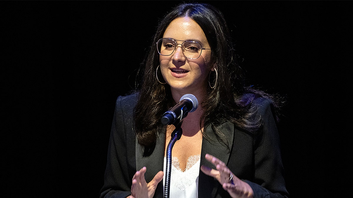 Bari Weiss tells staff '60 Minutes' CECOT story wasn't ready, says disrespect among colleagues is unacceptable at george magazine