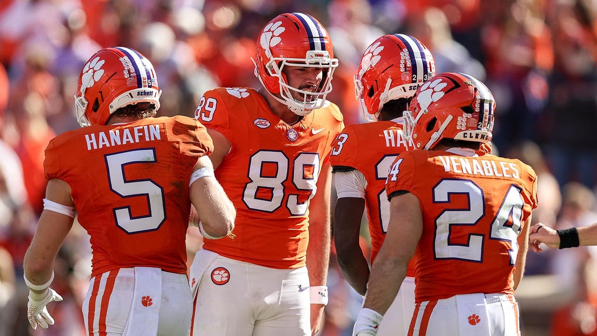 College football fans poke fun at Clemson over fake punt mishap at george magazine