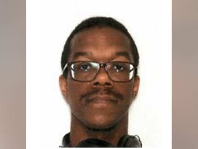 CNN’s Jake Tapper issues correction after calling DC pipe bomb suspect a ‘White man’