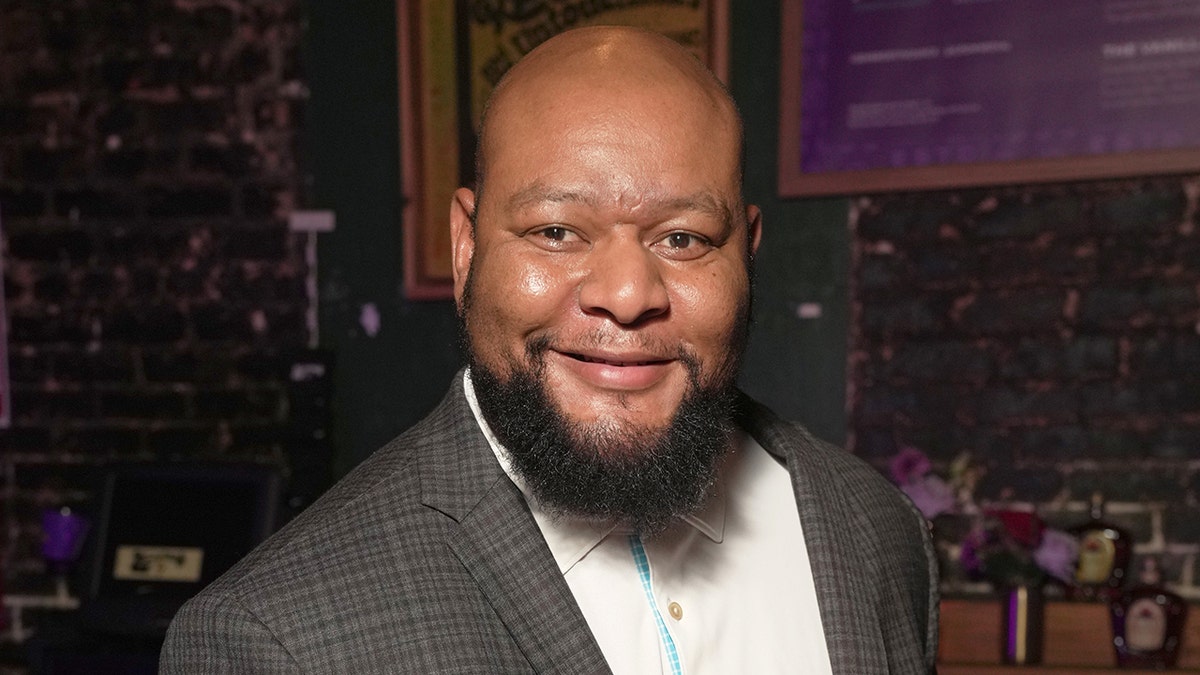 Ole Miss legend describes 'hurt' created by Lane Kiffin's decision to join LSU: 'There’s anger' at george magazine