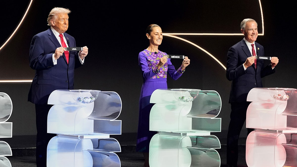 President Trump, Tom Brady and other sports legends reveal 2026 FIFA World Cup groupings  at george magazine