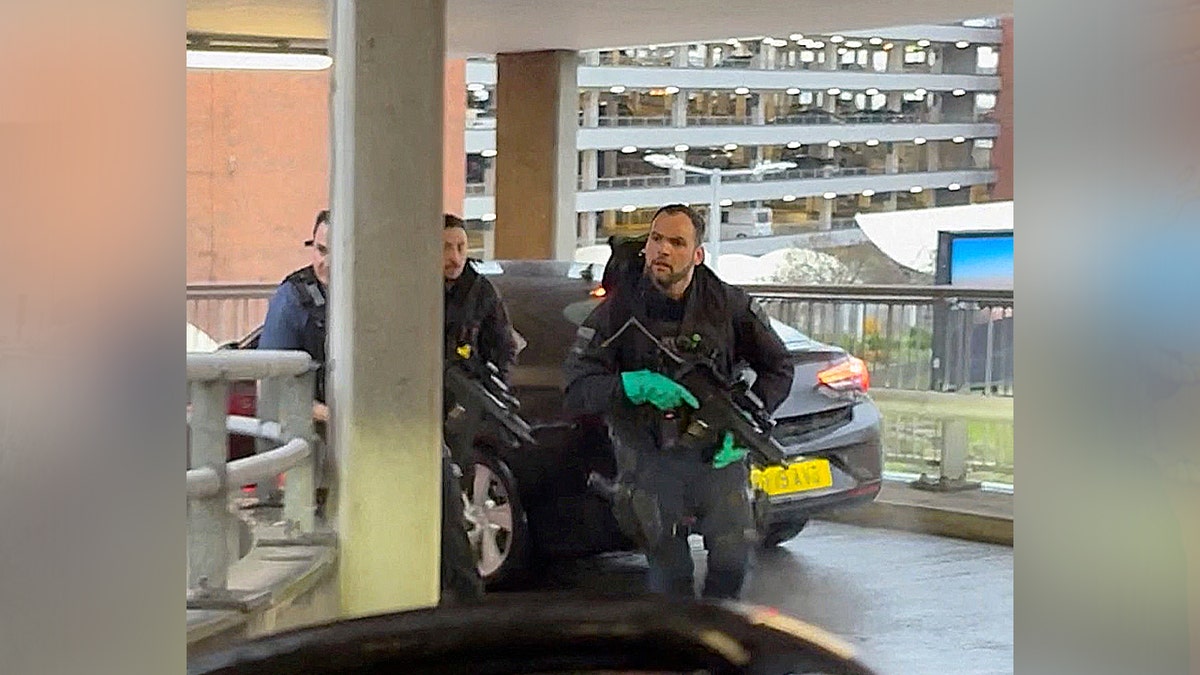 Toddler among 21 victims in pepper spray, robbery attack at London airport at george magazine