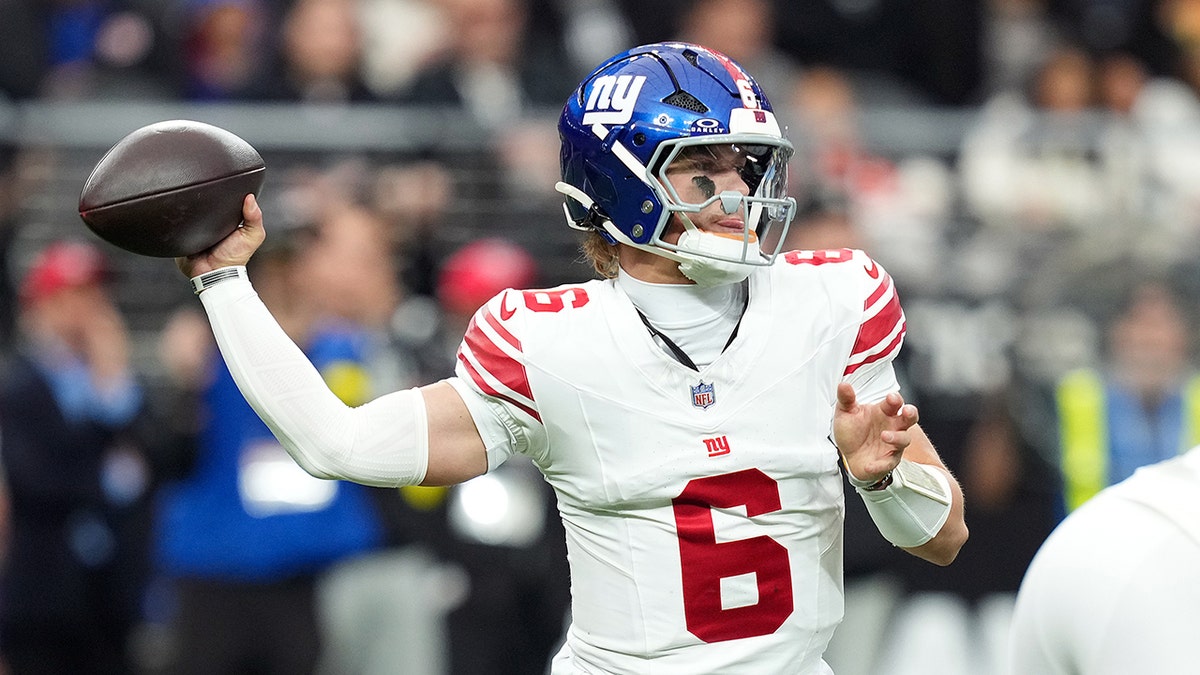 Giants lose No 1 overall pick to Raiders after blowout victory snaps nine-game losing streak at george magazine