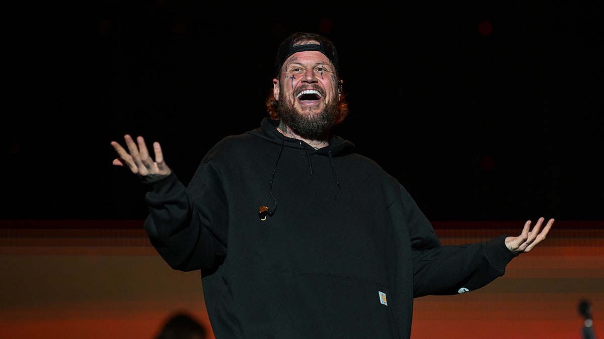 Jelly Roll says lifelong gun ban as a felon should have 'path to redemption,' wants his right to hunt back at george magazine