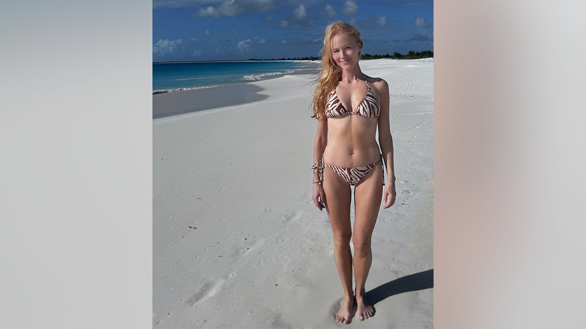 Jewel sends fans in a frenzy with stunning bikini snaps as they ask singer if she drank 'youth serum'  at george magazine