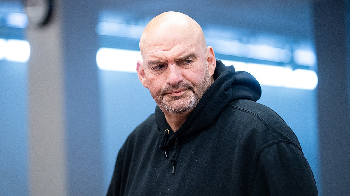 John Fetterman breaks with Democrats, slams party’s Palestinian statehood stance as ‘absolute betrayal’ at george magazine