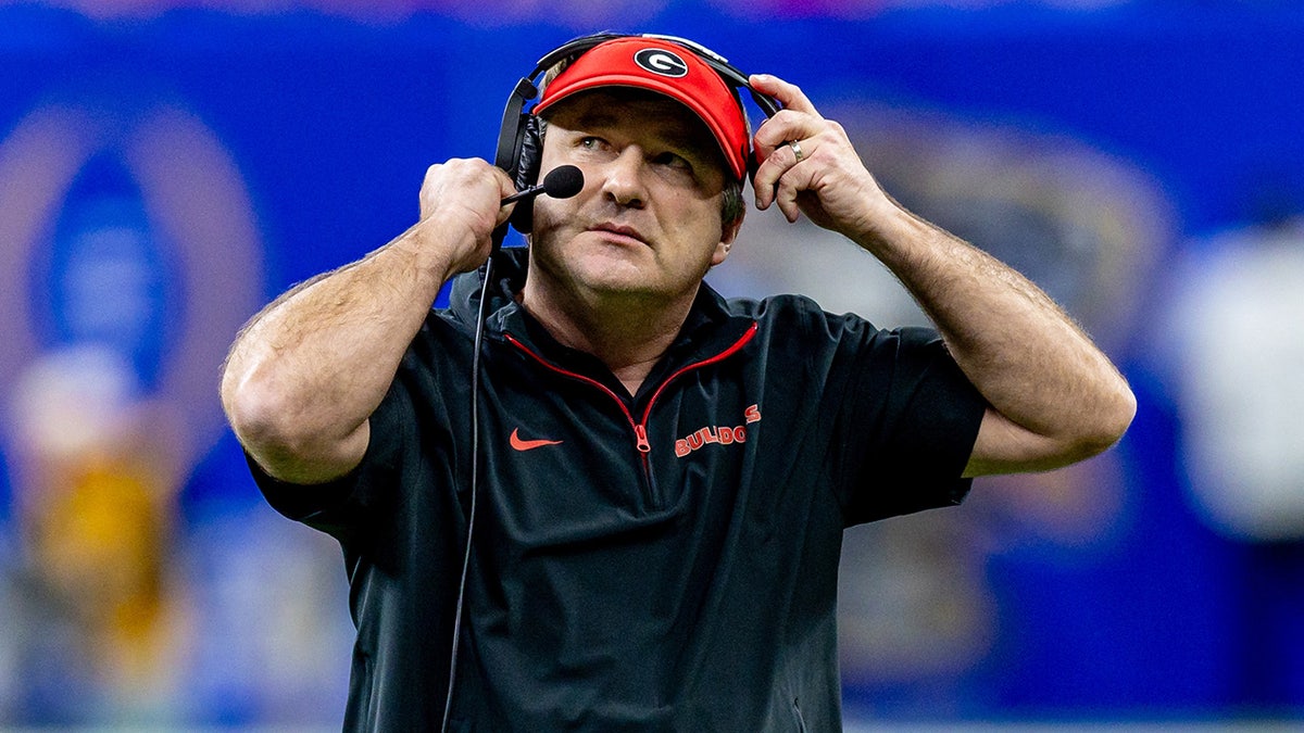 Georgia coach Kirby Smart pushes back on transfer portal hype, stresses practice over publicity at george magazine