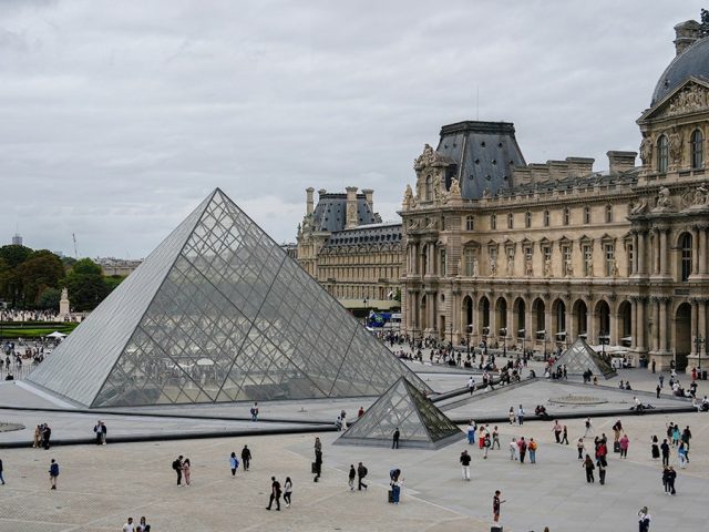 Pipe burst at Louvre damages 300-400 rare books in Egyptian antiquities library collection