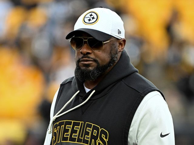 Steelers head coach Mike Tomlin gives surprising answer when asked about fans calling for his job