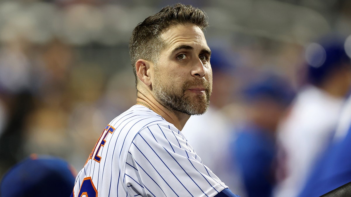 Ex-MLB star takes issue with Disney Cruise Line over man dressed as a woman at george magazine