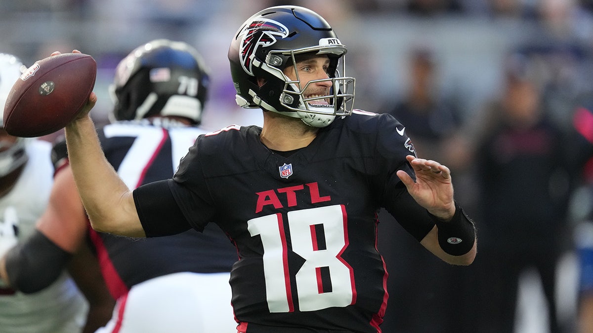 NFL star gets into Christmas spirit after Week 16 win at george magazine