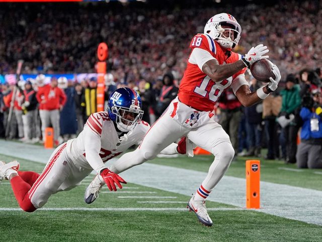 Patriots make it look too easy in win over lowly Giants