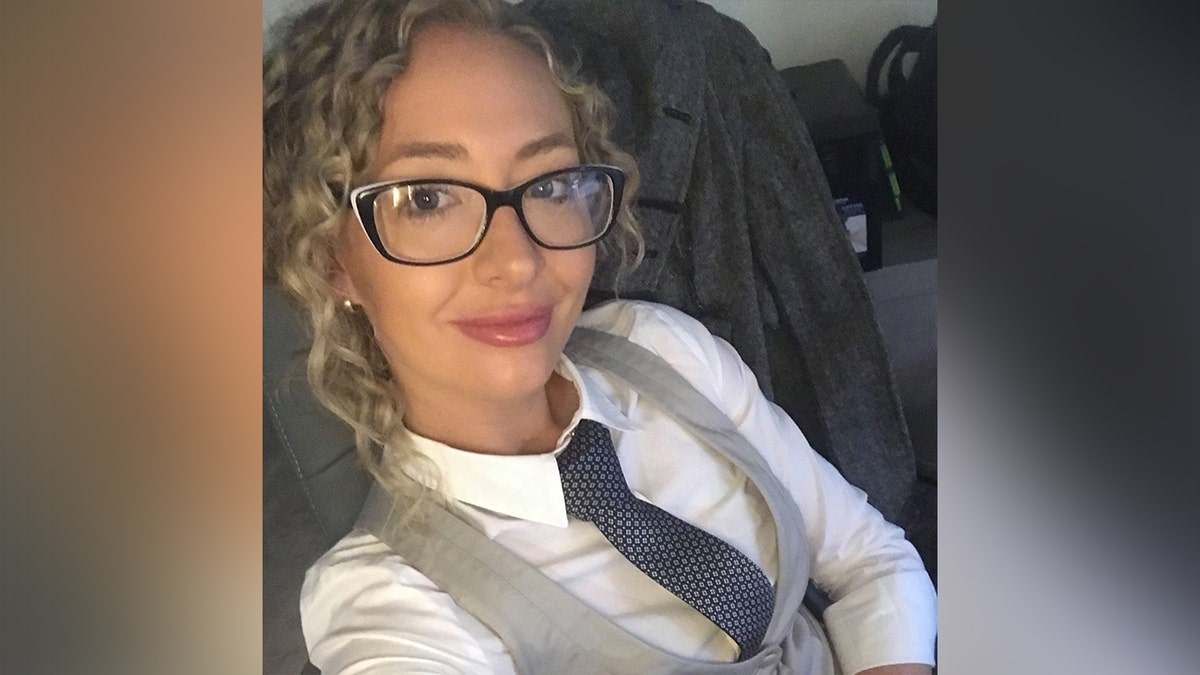 Teacher pleads guilty to sexually abusing 15-year-old student weeks after giving birth: report  at george magazine