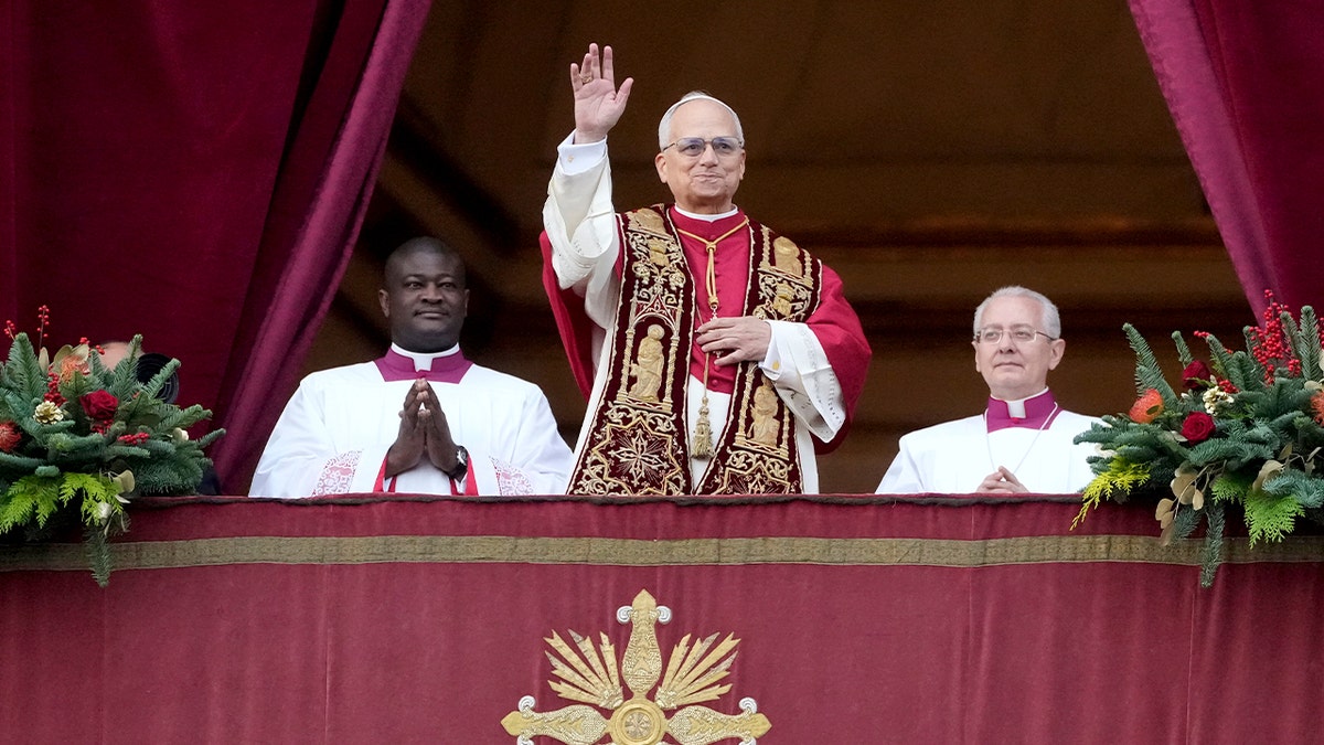 Pope Leo XIV delivers first Christmas message calling for end to violence in Middle East, Russia-Ukraine war at george magazine