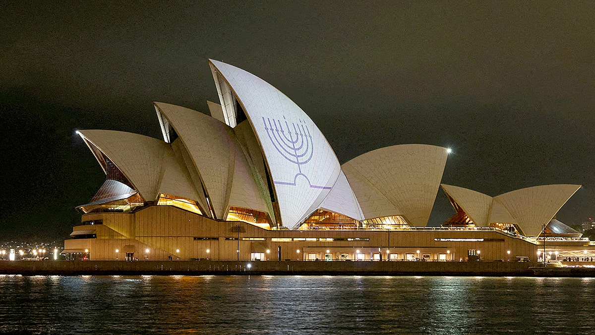 Rabbi killed in Sydney Hanukkah attack had warned Australian PM about rising antisemitism at george magazine