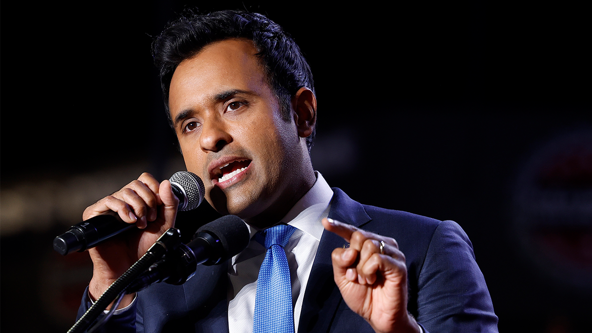 Vivek Ramaswamy criticizes pockets of 'online right' fixated on heritage in Turning Point address at george magazine