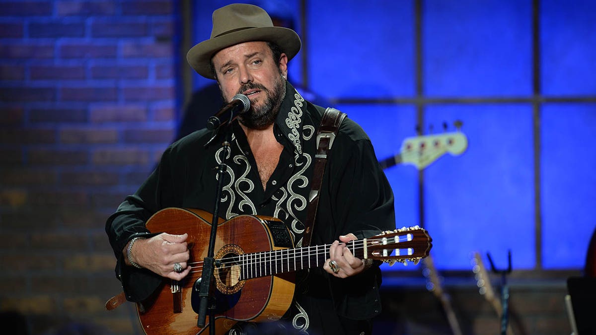 Country star Raul Malo dead at 60  at george magazine