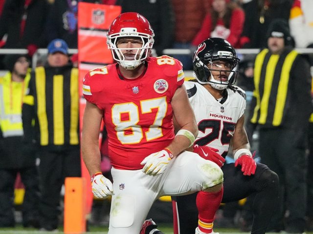 Travis Kelce says Chiefs likely missing playoffs after his crucial drop is a ‘s—-y f—–g feeling’