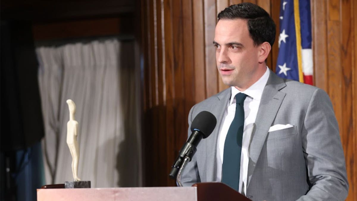 Fox News' Trey Yingst honored with 2025 Prize of Excellence at Foreign Press Awards  at george magazine