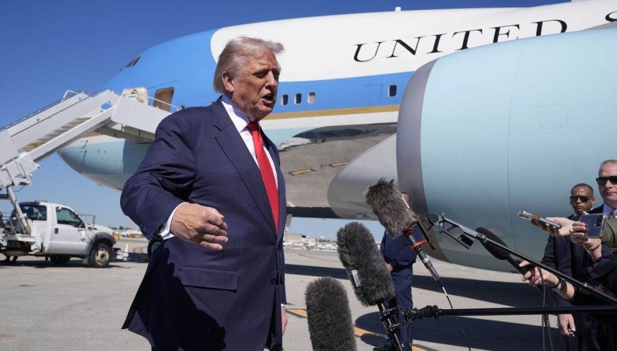 WATCH LIVE: Trump and first lady participate in dignified transfer ceremony at george magazine