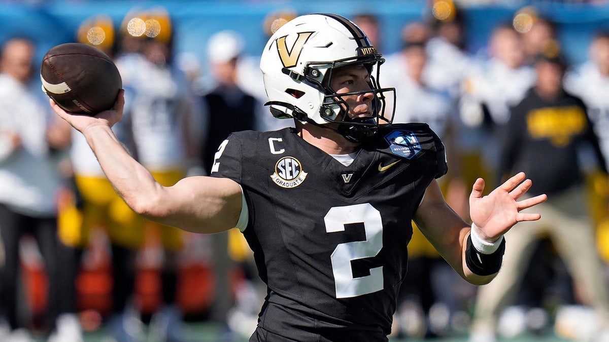 Diego Pavia, Vanderbilt come up short in bowl game as star QB's NCAA eligibility lawsuit ramps up at george magazine