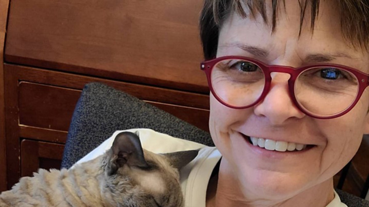 'Marvelous Mrs. Maisel' actress Wenne Alton Davis dies at 60 after being hit by car in NYC at george magazine