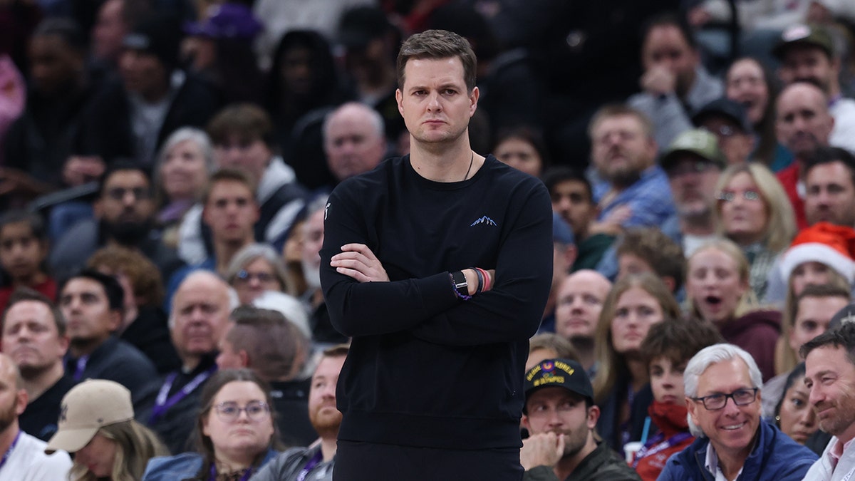 Jazz coach Will Hardy drops F-bombs on players in viral timeout video during blowout loss  at george magazine