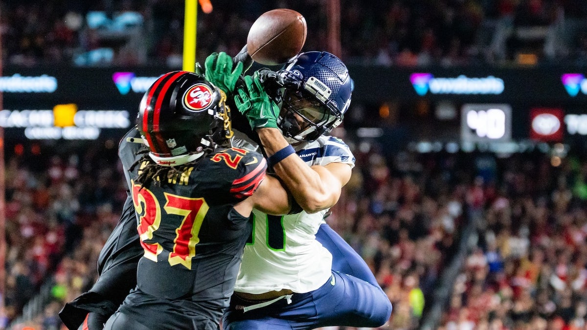 Seahawks secure top seed in NFC with dominant road win over 49ers at george magazine